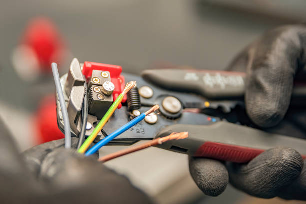Best Best Electricians Near Me  in Saratoga Springs, UT